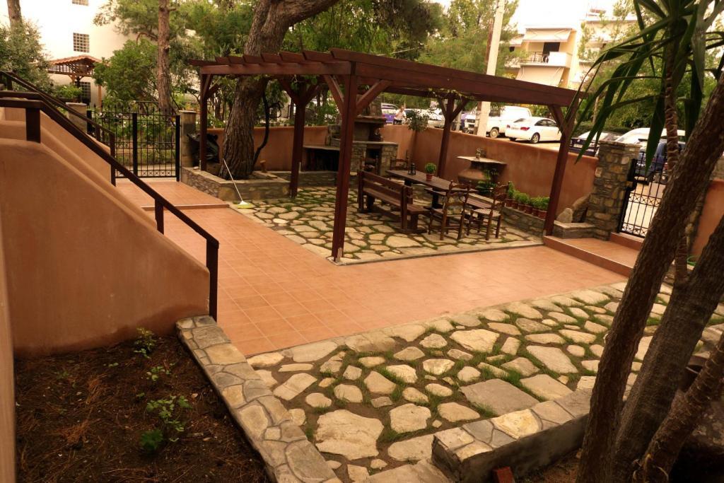 Inanthi Apartment Potos Exterior photo